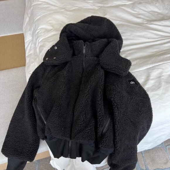Alo Yoga Foxy Sherpa Jacket Black - Picture 4 of 7